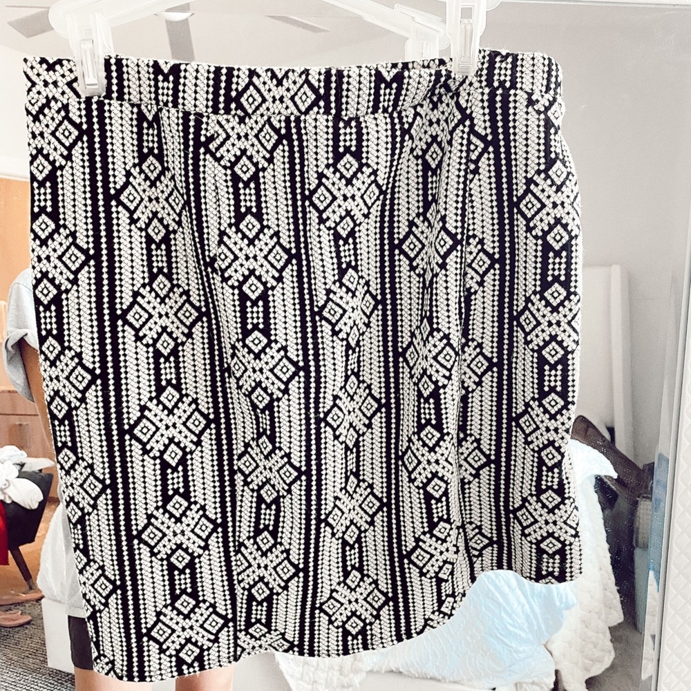 Sz Small mini skirt with elastic waistband